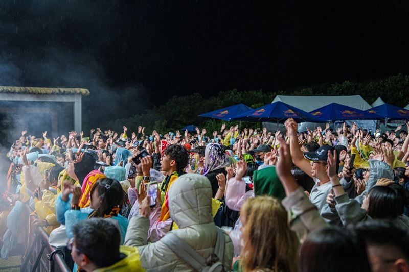 台灣祭行前派對「南國趴」最終日，雖然下雨，但不減樂迷熱情！（圖／主辦單位提供）