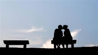 烏干達2女公開親吻被檢舉　恐終身監禁