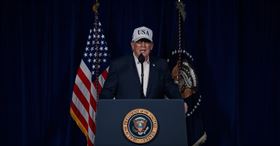 美國總統川普親自揭露此次軍事行動的真正目的。（圖／翻攝自「真實社群」（Truth Social））