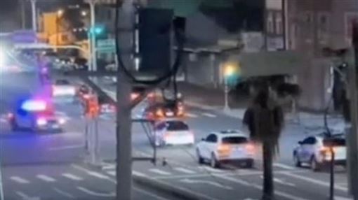 改車猴深夜炸街！警霸氣攔9車：全去驗車