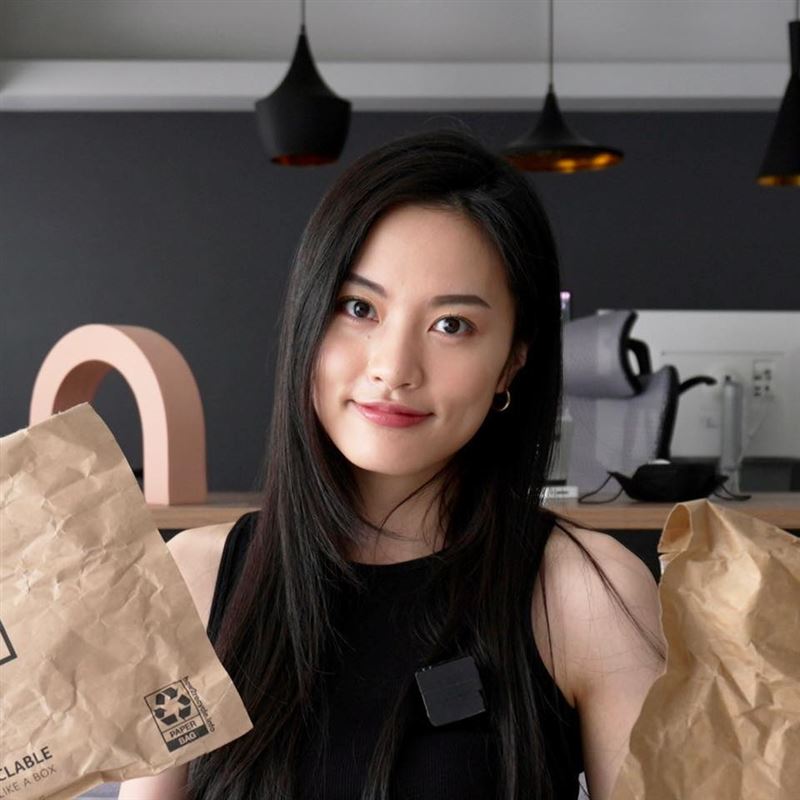 擁有64萬訂閱的YouTuber蘋果妹。(圖/翻攝自蘋果妹Apple Gal臉書)