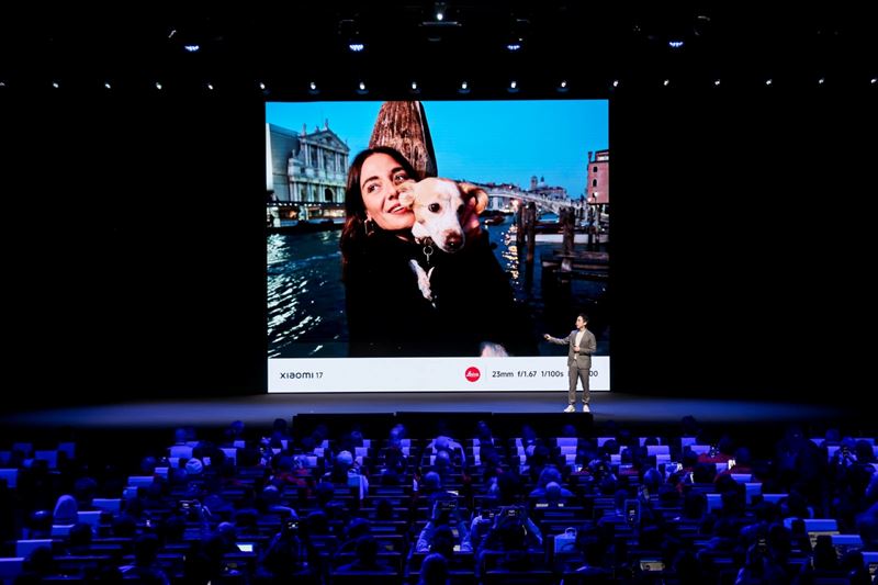 Xiaomi 17以頂級光影獵人950感光元件為核心，擁有11.31吋感光尺寸與2.4&mu;m4-in-1 Super Pixel技術，帶來高達13.5EV的高動態範圍表現。（圖／小米台灣提供）