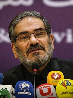 伊朗國防委員會秘書沙姆哈尼（Ali Shamkhani）在之前的以伊衝突中曾傳出死訊，但被反駁。（圖／翻攝自維基百科）