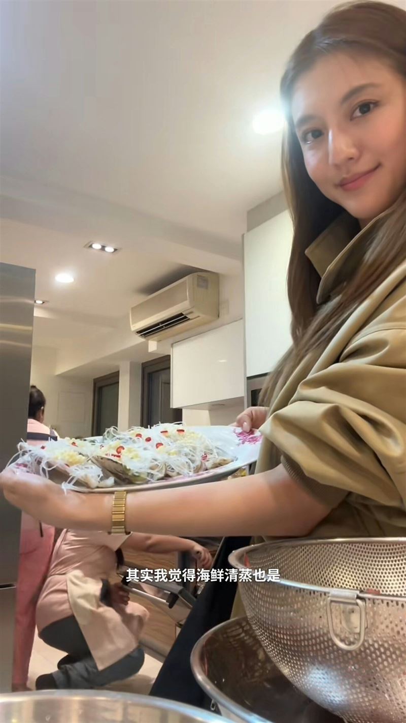 吳千語不僅人長得漂亮、很會做人，廚藝也相當精湛，堪稱「滿分媳婦」。（圖／翻攝IG@mkarena_ngs）