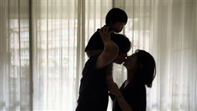 王思涵宣布懷雙胞胎寶寶。（圖／翻攝自臉書）