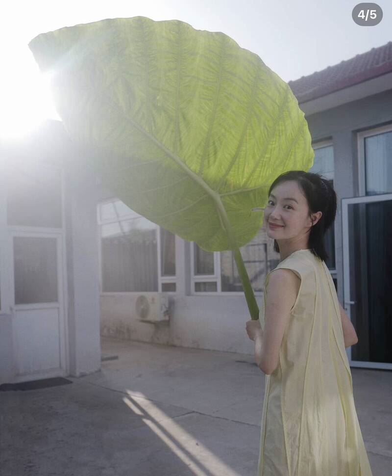 戰菁一時常在社群媒體分享日常，40歲保養得宜超逆齡。（圖／翻攝微博）