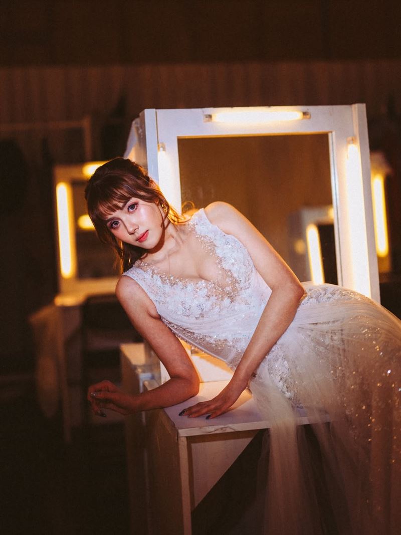 香港女星鄧凱文被粉絲與媒體封為「香港新波神」。(圖/翻攝自IG @thm__)