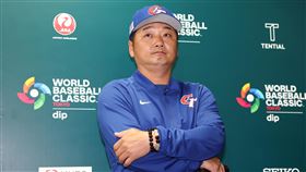 WBC台灣隊展企圖　曾總：好的氛圍從贏球開始世界棒球經典賽（WBC）台灣隊表定2日起將在日本宮崎SOKKEN球場打2場官辦熱身賽，總教練曾豪駒上午受訪被問起如何打造團隊氛圍，直言「一個球隊好的氛圍從贏球開始」，他表示，團隊才剛到齊，還需要一點時間，有感受到大家想要贏球的企圖，也感謝大家對團隊的貢獻。中央社記者王騰毅宮崎攝  115年3月2日