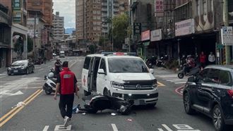 救護車出勤凸槌　撞機車害騎士犁田全身傷