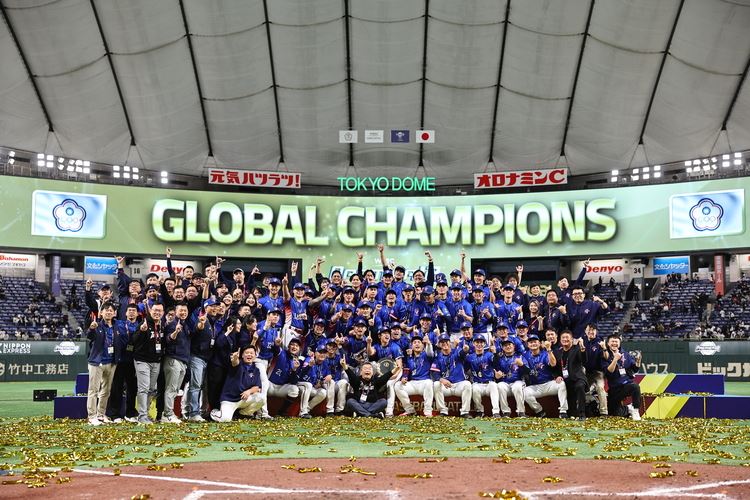 為臺灣加油！從不被看好到世界第二！中華隊WBC冠軍之路曝光，　東京巨蛋那一刻全台興奮狂歡哭了。（圖／遠流出版提供、牽猴子、三立新聞網資料照）