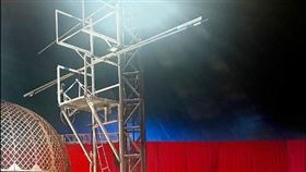 后里馬場,馬戲團,15歲,少年,表演員,彩排,踩空,鋼索,勞檢處（圖／翻攝畫面）