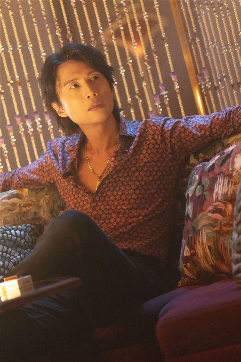 黃子華透露當年是爸爸帶著自己去夜總會，叔伯們全程都不會理會小姐，唯一會看看小姐的人是自己。（圖／華映娛樂提供）