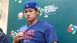 WBC台灣隊官辦熱身賽因雨取消　莊陳仲敖受訪世界棒球經典賽（WBC）台灣隊2日官辦熱身賽因雨取消，台灣旅美投手莊陳仲敖練球後受訪透露，3日的官辦熱身賽應該不會上場，預計將在牛棚練投。中央社記者王騰毅宮崎攝  115年3月2日
