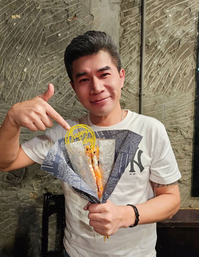 葉昇峻遭酸「軟飯男」。（圖／翻攝自臉書）