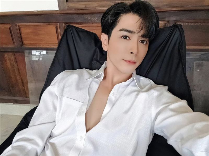 帝言長相帥氣,是三立台八男神之一。(圖/翻攝自臉書)