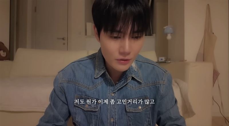 LIMITLESS隊長Woo(成玹祐)分享自己五年前曾經歷過的恐怖事件。(圖/翻攝自WOO(성현우) YT)