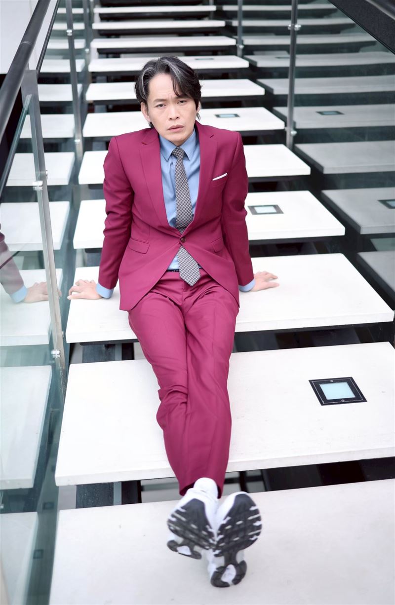 黃鐙輝跟萁媽關係相愛相殺。(圖/記者鄭孟晃攝影)