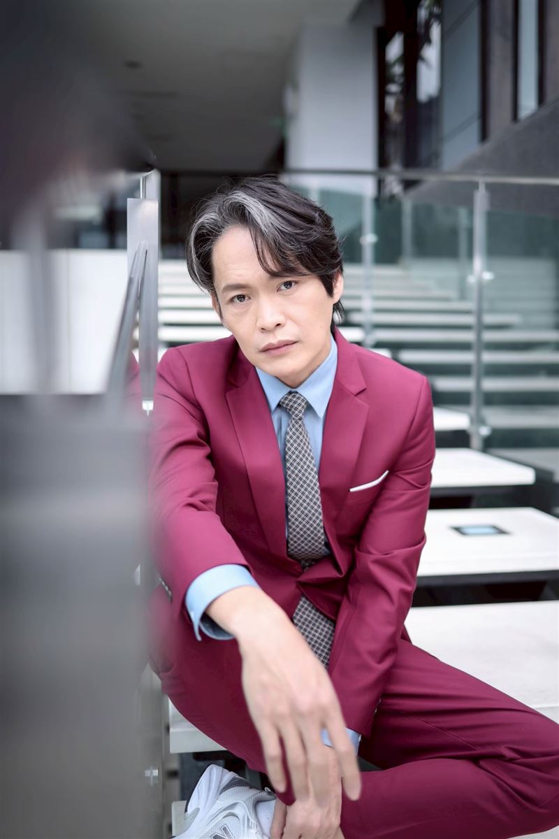 黃鐙輝說去年工作一度會感覺暈眩,拍到一半都感覺好像有人在打他。(圖/記者鄭孟晃攝影)