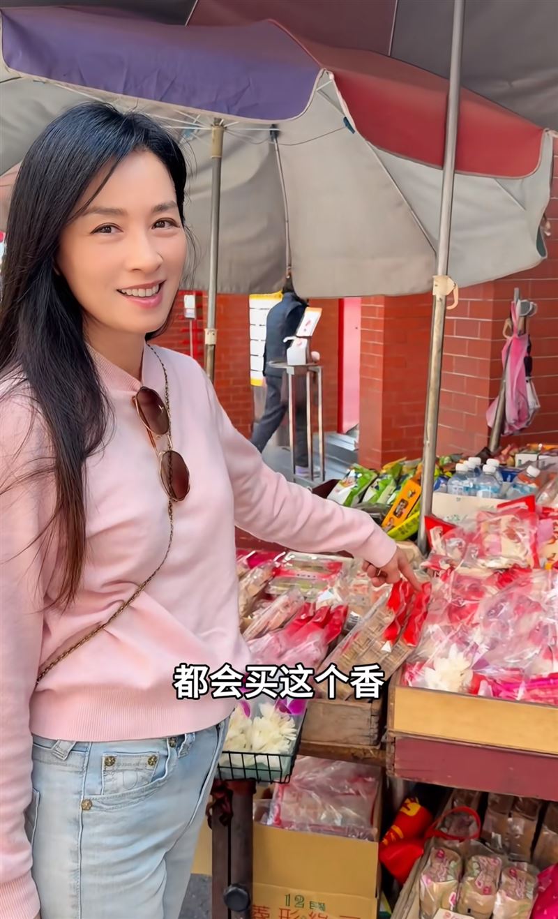 張庭走訪台北行天宮。（圖／翻攝自張庭小紅書）