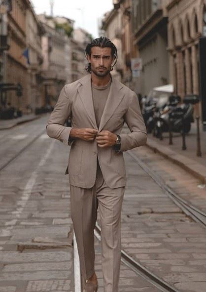 山姆也表示，曾親眼見到身邊的人因支持女性權益或追求改革而付出慘痛代價。（圖／翻攝自山姆IG）