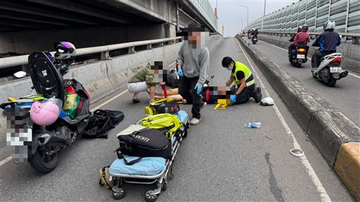 新／21歲男騎機車浮洲橋自撞　命危送醫