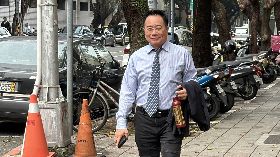 蔡正元業務侵占罪定讞　聲請再審開庭