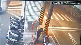 基隆,洗車,所長,手指（圖／翻攝畫面）