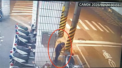 幫同仁洗30台巡邏車　所長還原：就他不洗