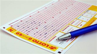 睡覺摔下床驚醒！女壓線買彩券爽中4百萬