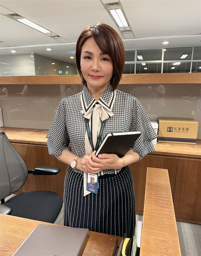 藝鴒在去年九月底與閨蜜好姐妹們相約訂好埃及行程。(圖／鴻凱娛樂提供）