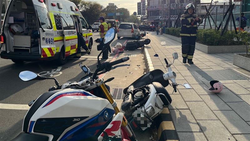 疑癲癇發作暴衝撞倒4騎士 驚悚畫面曝光