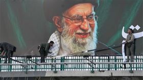 傳哈米尼被精準斬首的原因為被摩薩德假扮的牙醫，植入了追蹤晶片。（圖／美聯社／達志影像）