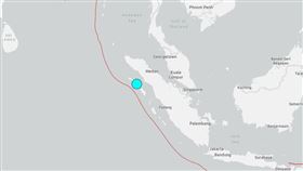 印尼斯納邦在台灣時間3日中午12時56分，發生芮氏規模6.1地震。（圖／翻攝自USGS）
