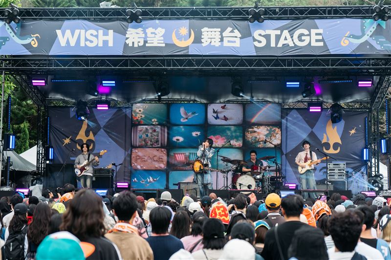 與韓國釜山、京畿道、泰國大山三大音樂節交流合作演出，2026浮現祭兩日創六萬人次參與熱鬧落幕！（圖／浮現祭 Emerge Fest提供）