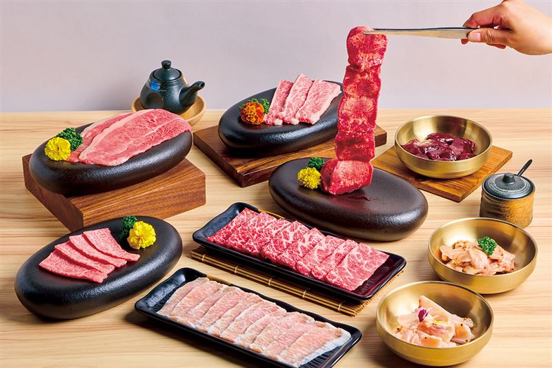 「本炙所 板前燒肉 MEAT SOLO」全台首店進駐高雄巨蛋商圈。(圖／這一鍋餐飲集團提供）