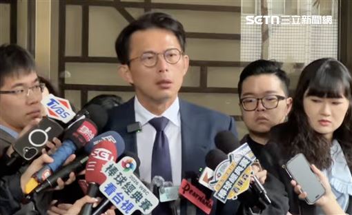 雲豹前董座告妨害名譽！黃國昌批司法追殺