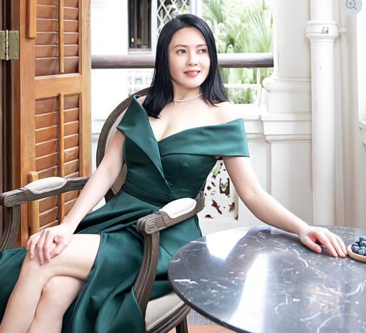 如今的李麗珍，仍勇敢活出自己，一樣散發著迷人風采。（圖／翻攝自微博）