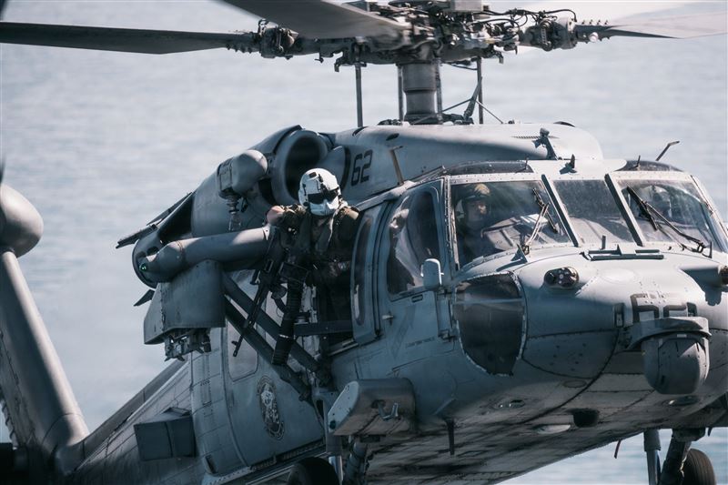 美國海軍陸戰隊第 11 遠徵部隊在太平洋進行登臨、檢查、搜查和扣押演習，以加強海上戰備能力。（圖／翻攝自X平台 @INDOPACOM）