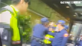 北市儲男酒後溜進中興大樓地下室又拒絕盤查遭逮。（圖／翻攝畫面）