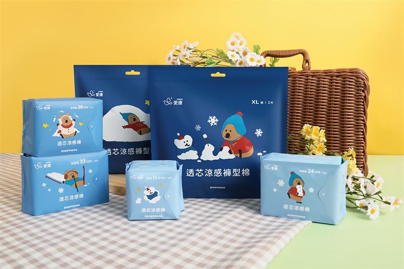 愛康透芯涼感棉DINOTAENG特別款，獨家薄荷雲霜香氣與抑菌涼感配方，直擊異味與濕悶困擾。（圖／品牌業者提供）