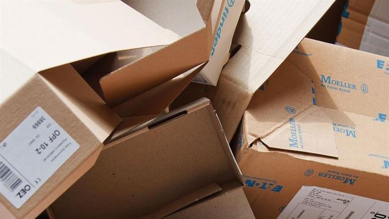 網路購物雖然便利，卻有隱憂！來路不明的商品可能含重金屬、塑化劑、甲醛，紙箱油墨揮發也恐致神經毒性及血癌。（示意圖／PIXABAY）