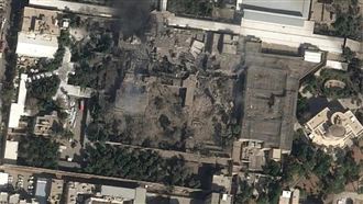 伊朗領袖「哈米尼已經死了」！《伊朗：心智的帝國，從瑣羅亞斯德到今天的歷史》作麥克．安斯沃西 Michael Axworthy警告臺灣與世界注意3件事：經濟、通膨、政權。（圖／圖片為GEMINI生成示意圖、翻攝自白宮臉書、翻攝自X平台 @IRIran_Military、翻攝自X、翻攝自IG @officialrezapahl、廣場出版提供）