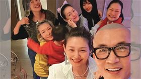 2024跨年，Makiyo（左二）到大S家聚會，也是她與大S（中）最後一次見面。（翻攝自小S徐熙娣臉書）