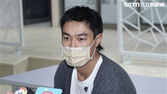 三寶爸楊祐寧抱病現身　女兒爭寵日常曝光