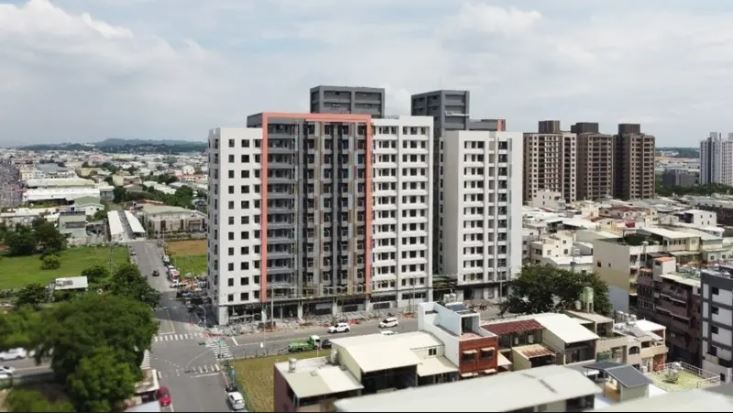 高雄鳳山鳳誠安居A是軍職專案社會住宅,保留30%戶數照顧國軍及眷屬。(圖/國家住都中心提供hurc.org.tw)