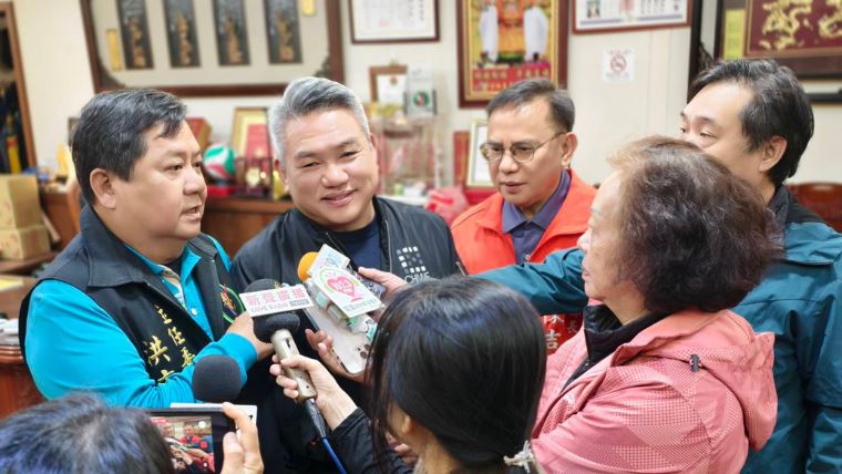 奔馳偏鄉！PP石墨烯攜手拱天宮捐車，強化泰安救援。(圖/業者提供)