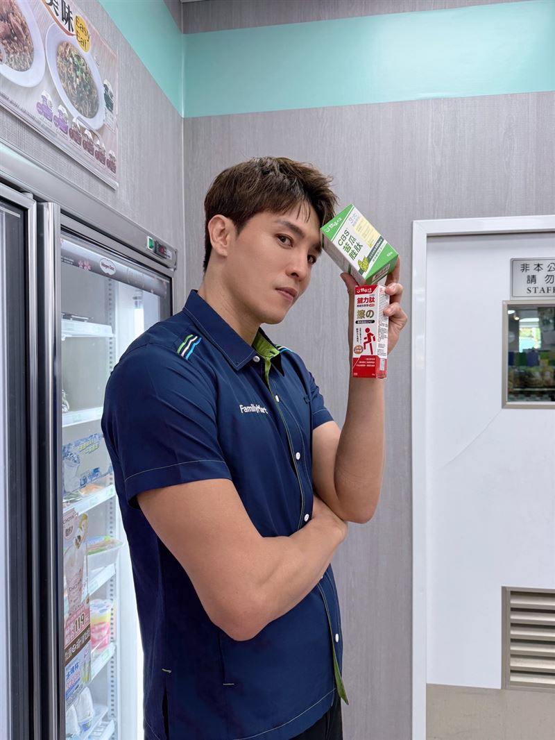 全家一日店長。（圖／奕心生醫科技提供）