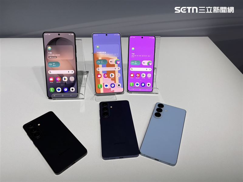 S26 Ultra搭載Galaxy專屬Snapdragon 8 Elite Gen 5處理器，CPU效能較前代提升19%，NPU提升39%，GPU提升24%，語音轉文字處理速度更達前代兩倍，搭配全新散熱技術，整體散熱效率提升21%。（圖／記者王文承攝影）