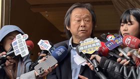 民進黨立委王世堅出席中常會前受訪（圖／記者劉秀敏攝影）