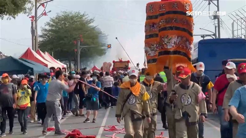 大甲媽遶境今年狀況連連！神像掉落、暴力搶轎。(圖／資料圖)